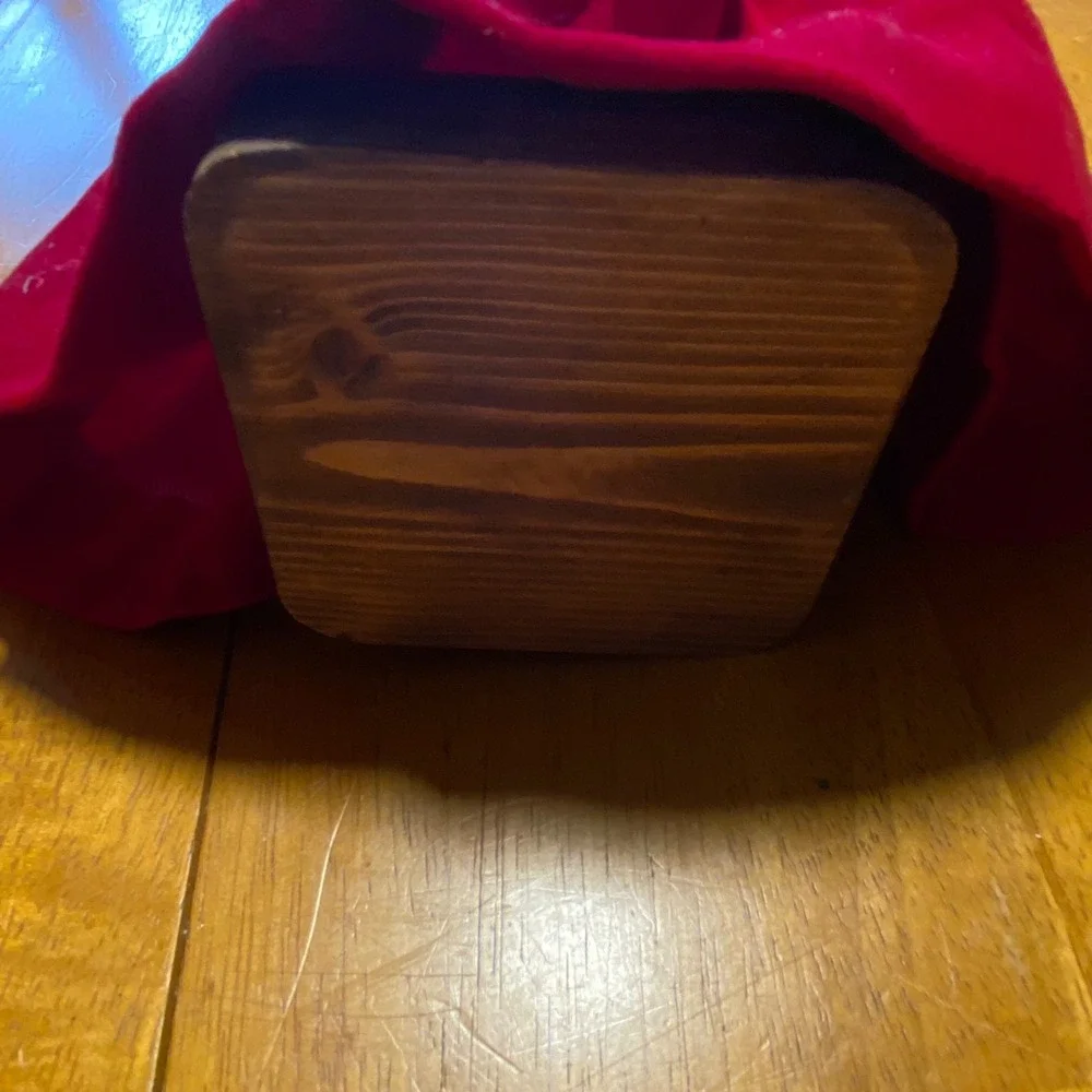 Unbranded Caroler Doll Christmas Decor Red Excellent Velvet Faux Fur Wood Base